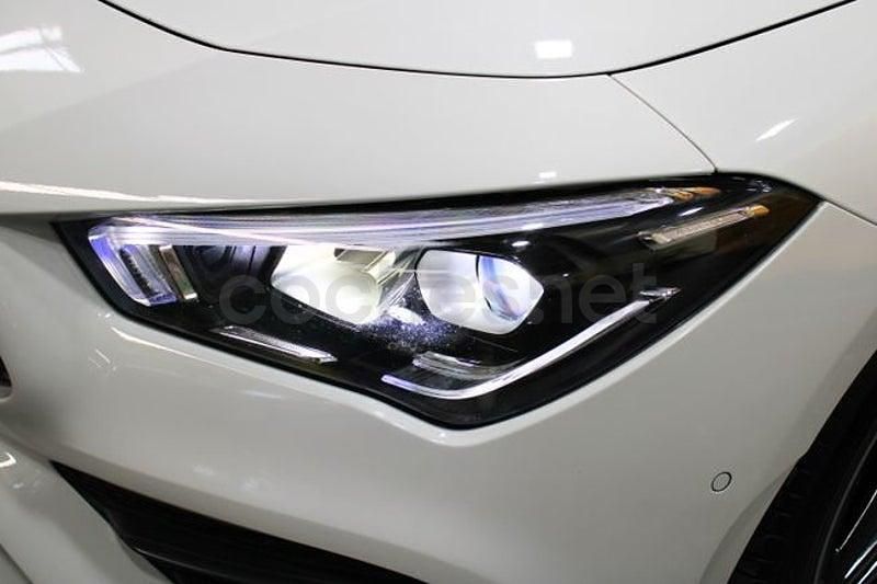 Usado Mercedes CLA180 Shooting Brake 136 CV (100 kW) 2020 Blanco Familiar
