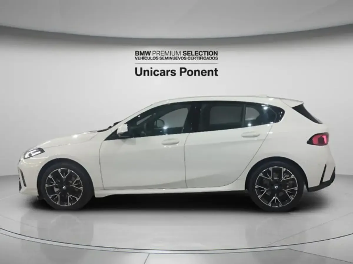 Usado BMW 116 Shadowline 122 CV (89 kW) 2026 Blanco Utilitario