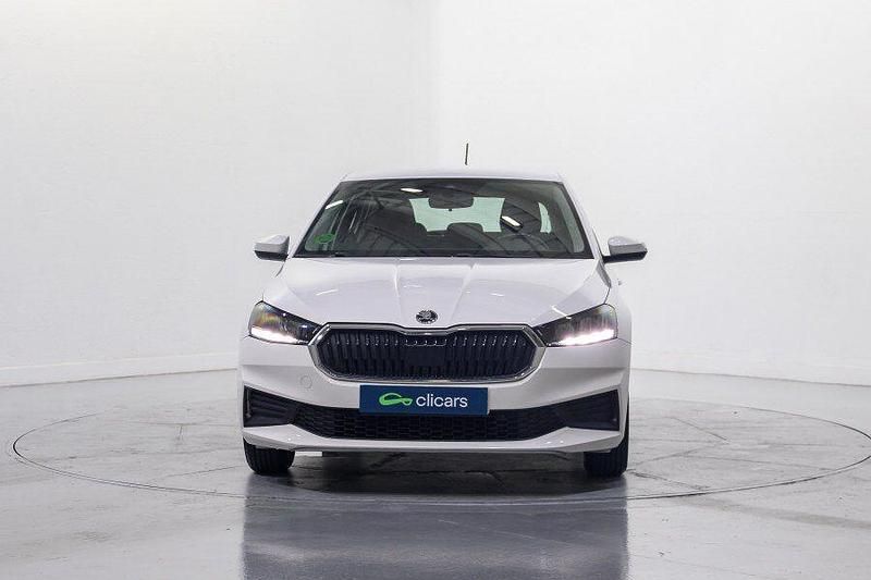 Usado Skoda Fabia Active 80 CV (58 kW) 2022 Blanco Utilitario