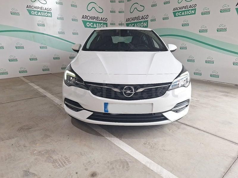 Usado Opel Astra Edition 130 CV (95 kW) 2021 Blanco Berlina