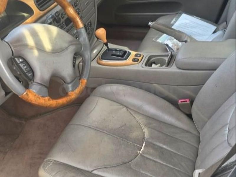 Usado Jaguar S-Type S 240 CV (176 kW) 2000 Blanco Berlina