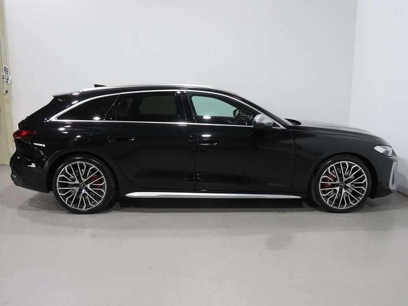 Usado Audi S5 367 CV (269 kW) 2025 Negro Familiar