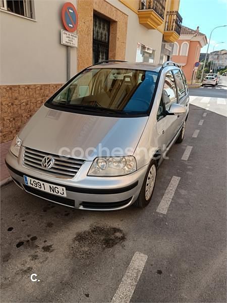 Usado VW Sharan Comfortline 150 CV (110 kW) 2006 Gris / plata Monovolumen