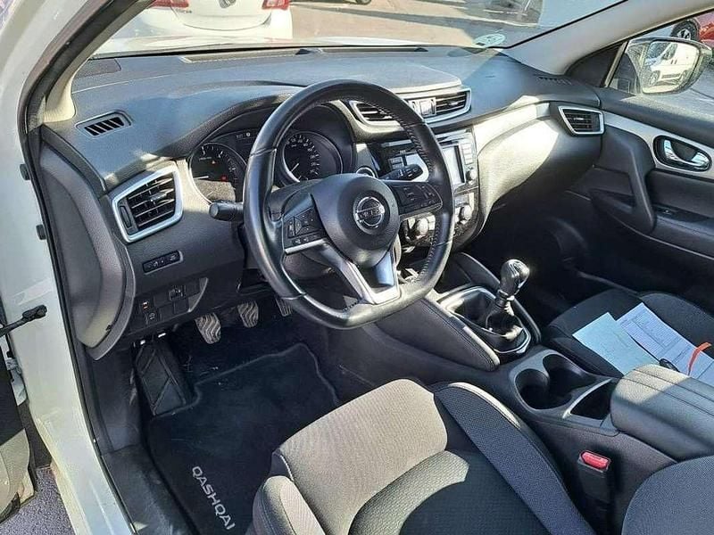 Begagnad Nissan Qashqai N-Connecta 150 HK (110 kW) 2019 Vit SUV