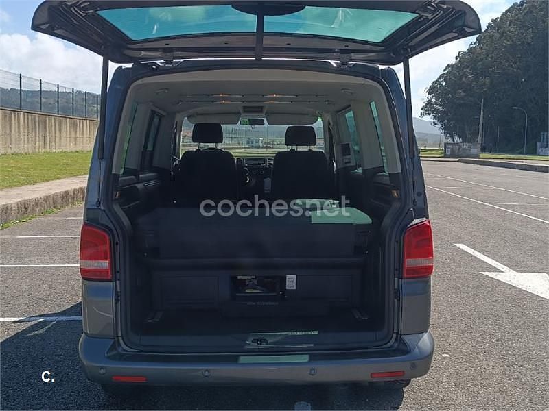 Usado VW Multivan Startline 140 CV (102 kW) 2009 Gris / plata Monovolumen