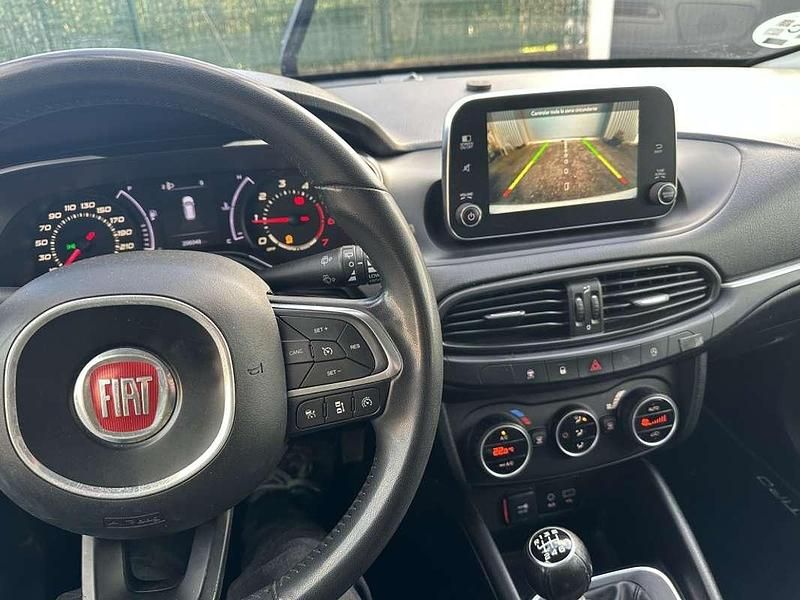 Usado Fiat Tipo Lounge 120 CV (88 kW) 2017 Blanco Familiar