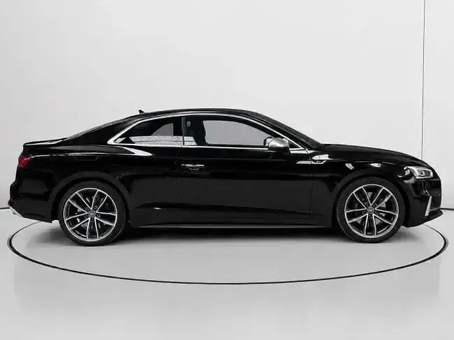 Usado Audi A5 Ambiente 354 CV (260 kW) 2016 Negro Coupe