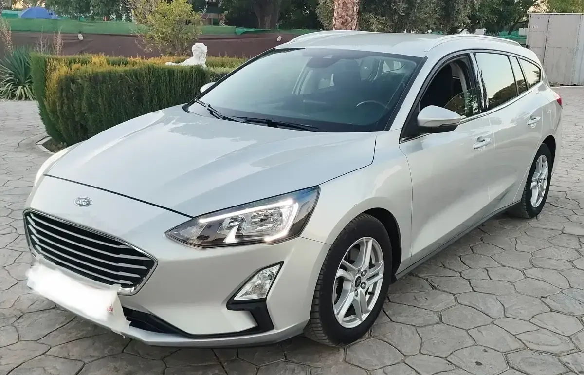 Usado Ford Focus Active 120 CV (88 kW) 2020 Gris