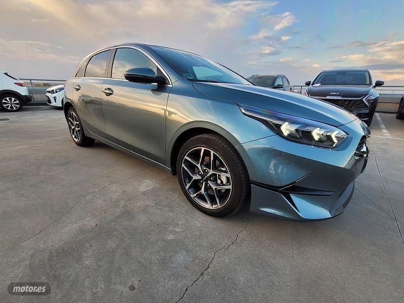 Usado 2025 Kia Ceed | 22.150 € (Precio justo) - Imagen 1/4