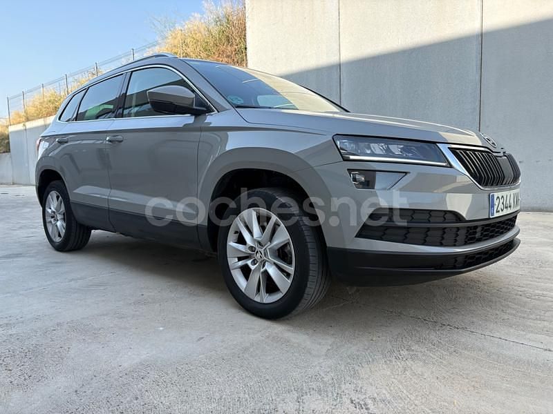Usado Skoda Karoq Ambition 150 CV (110 kW) 2018 Gris / plata SUV