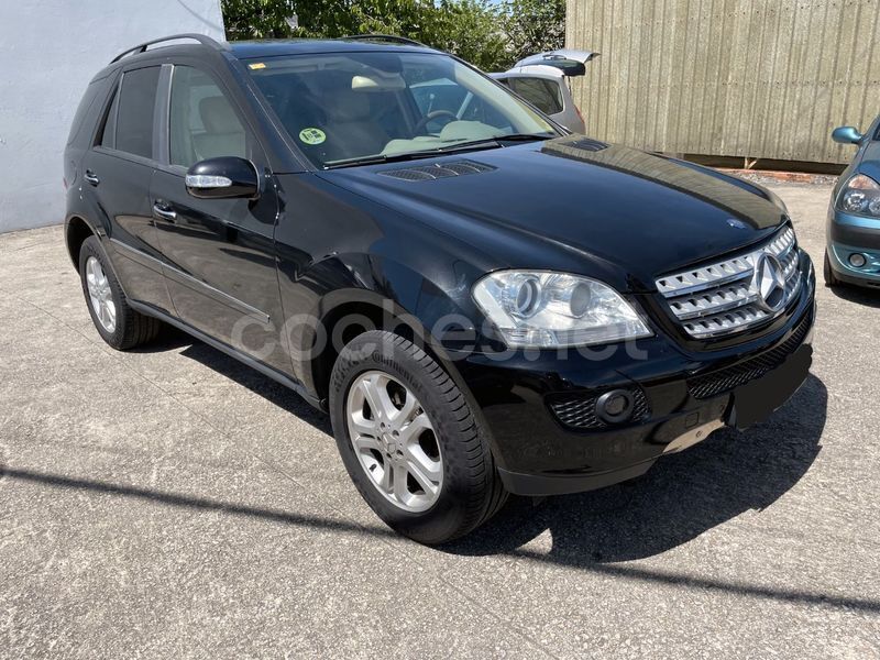 Usado Mercedes ML280 190 CV (139 kW) 2007 Negro SUV