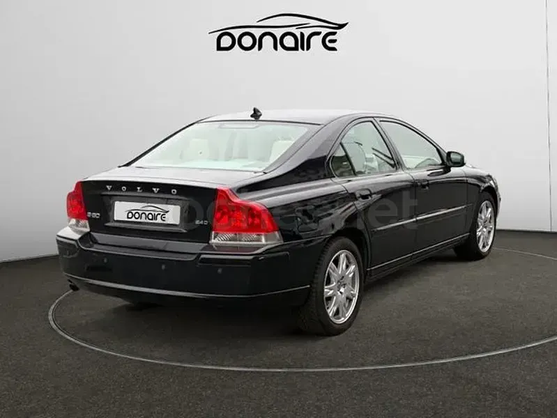 Usado Volvo S60 Momentum 185 CV (136 kW) 2009 Negro Berlina