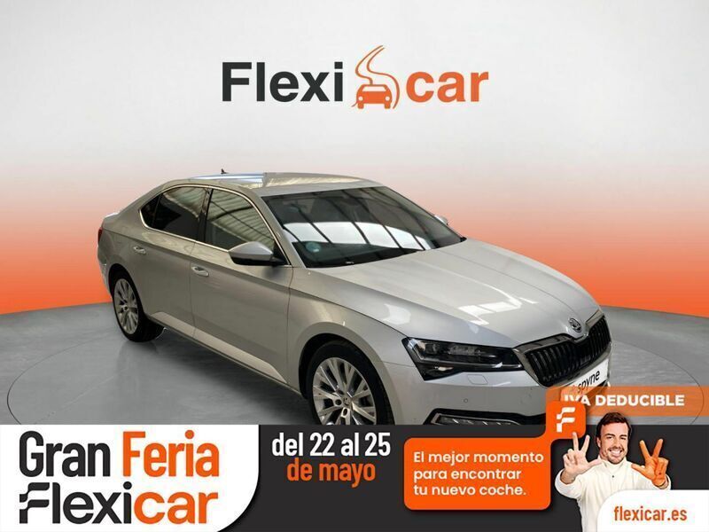 Gris Usado 2022 Skoda Superb Style Berlina | 27.490 € (Caro) - Imagen 1/4