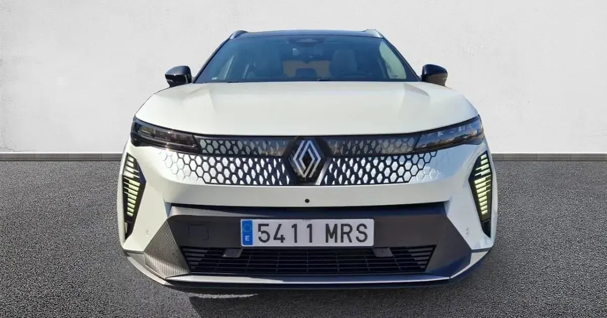 Usado Renault Scenic E-Tech Iconic 160 kW (218 CV) 2024 SUV