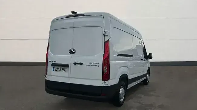 Nuevo Maxus V90 150 CV (110 kW) 2026 Blanco Van