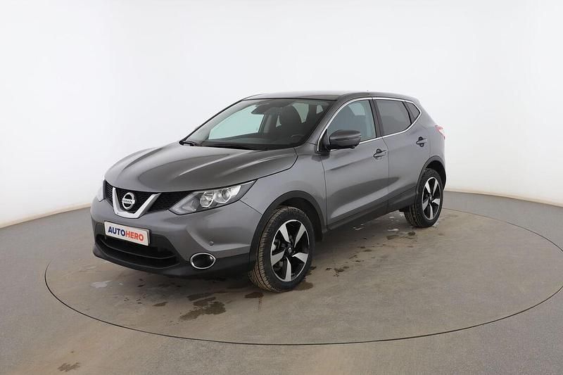 Usado Nissan Qashqai N-Connecta 130 CV (95 kW) 2016 Gris SUV