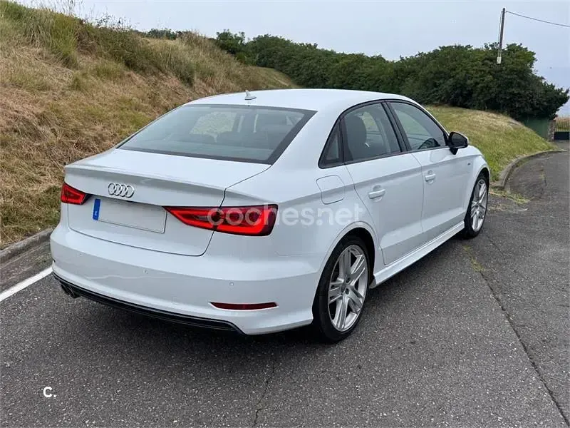Usado Audi A3 S-Line 150 CV (110 kW) 2016 Blanco Berlina