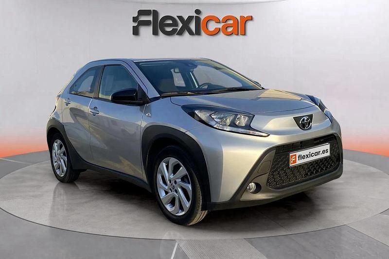 Gris Usado 2024 Toyota Aygo City Utilitario | 13.990 € (Precio justo) - Imagen 1/4