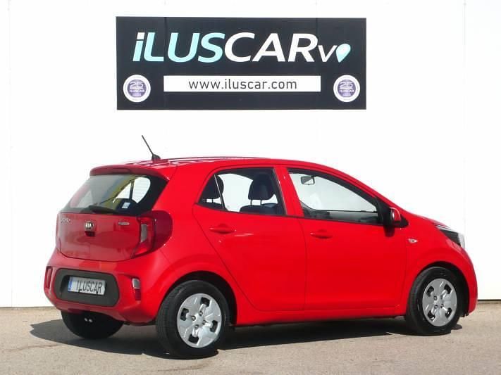 Usado Kia Picanto 67 CV (49 kW) 2020 Shiny red Utilitario