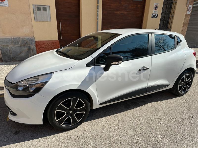 Blanco Usado 2017 Renault Clio IV LIMITED Berlina | 8950 € (Precio justo) - Imagen 1/4
