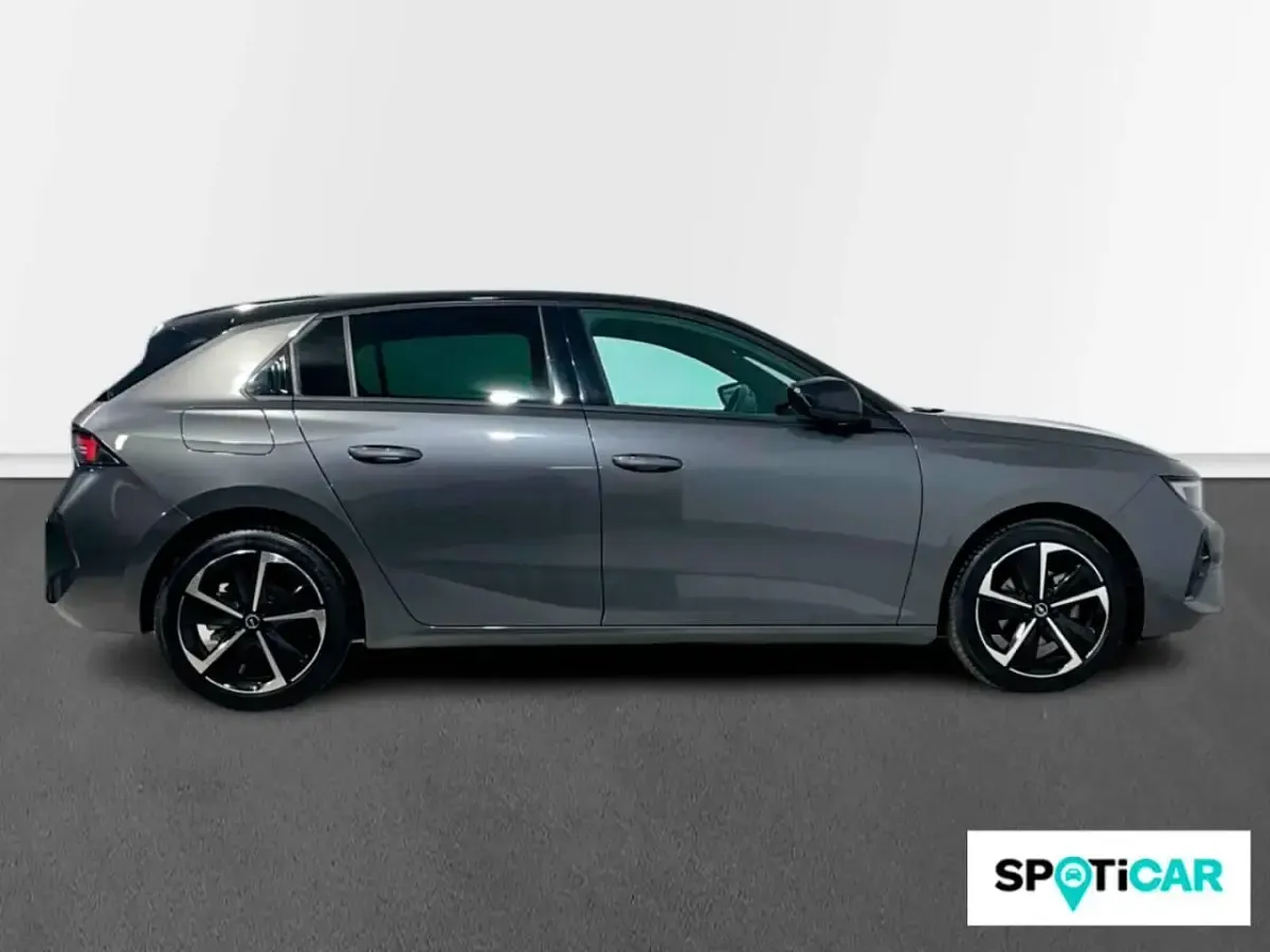 Usado Opel Astra 130 CV (95 kW) 2025 Gris Utilitario