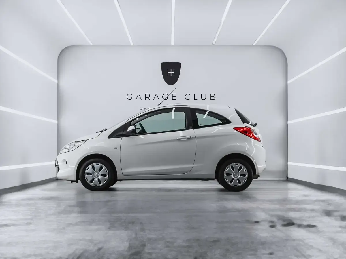 Usado Ford Ka 69 CV (50 kW) 2014 Blanco Coupe