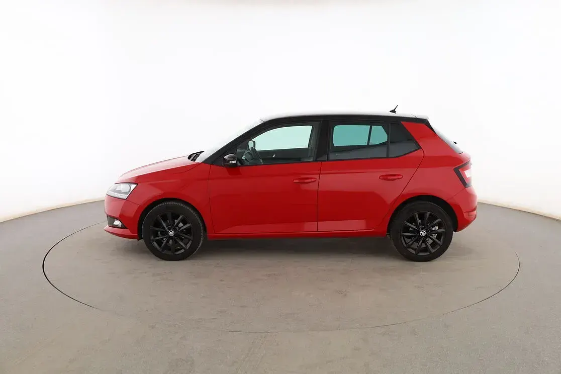 Usado Skoda Fabia Ambition 95 CV (69 kW) 2019 Rojo Utilitario