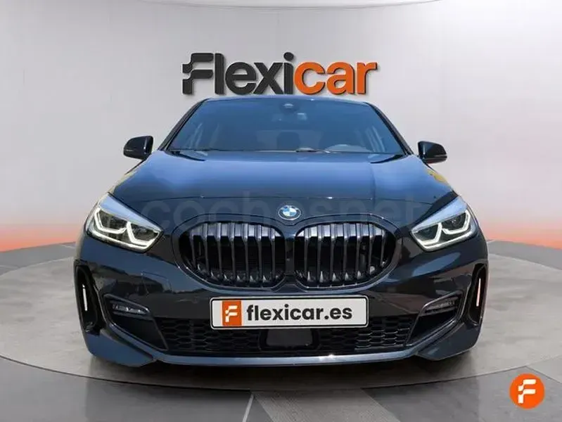 Usado BMW 118 150 CV (110 kW) 2023 Gris / plata Berlina
