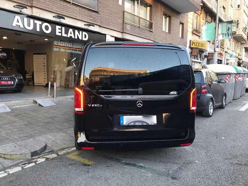 Usado Mercedes V250 Avantgarde 190 CV (139 kW) 2015 Negro Monovolumen