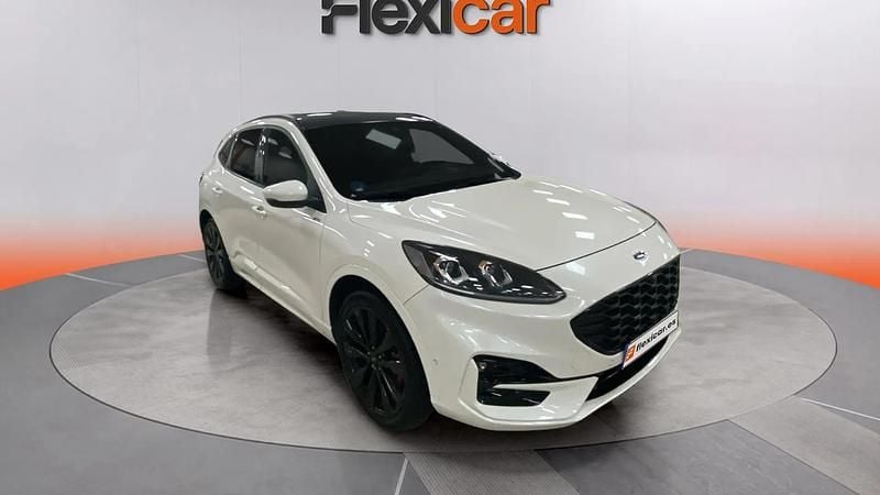 Usado Ford Kuga ST-Line X 227 CV (166 kW) 2021 Blanco SUV