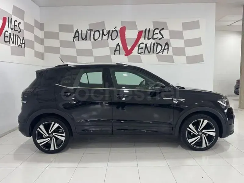 Usado VW T-Cross R-line 116 CV (85 kW) 2023 Negro SUV