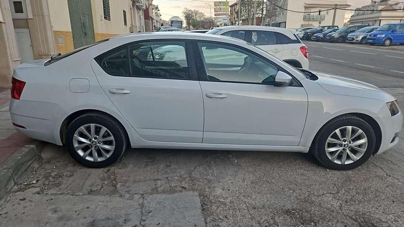 Brugt Skoda Octavia Ambition 116 HK (85 kW) 2018 Hvid Hatchback