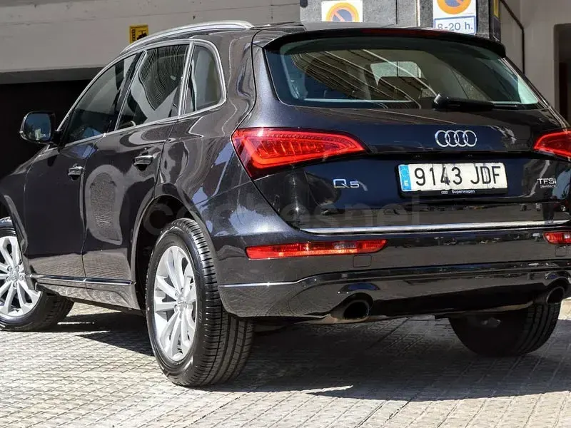Usado Audi Q5 Advanced 225 CV (165 kW) 2015 Negro SUV
