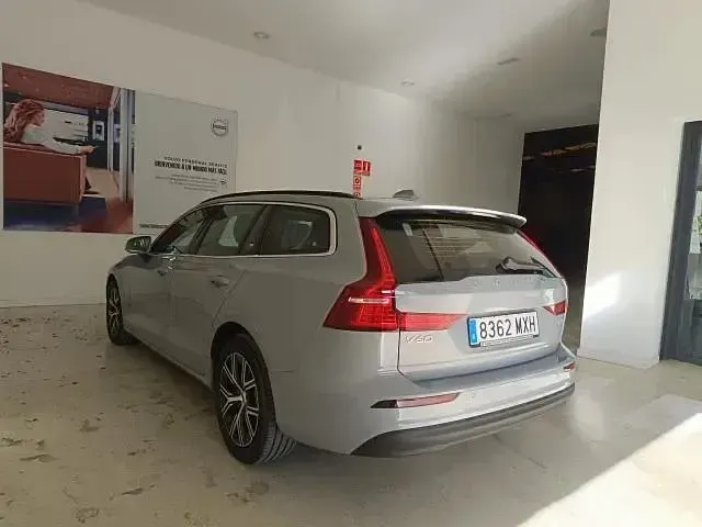 Usado Volvo V60 Core 197 CV (144 kW) 2024 Familiar Familiar