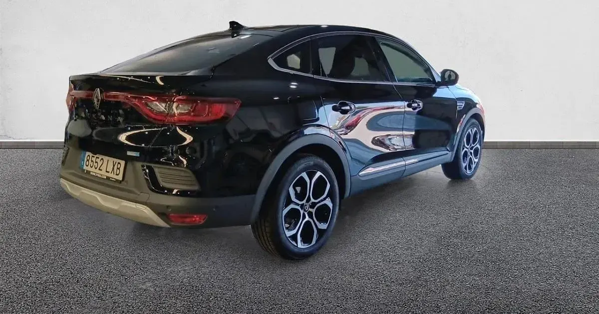 Usado Renault Arkana Zen 145 CV (106 kW) 2022 SUV