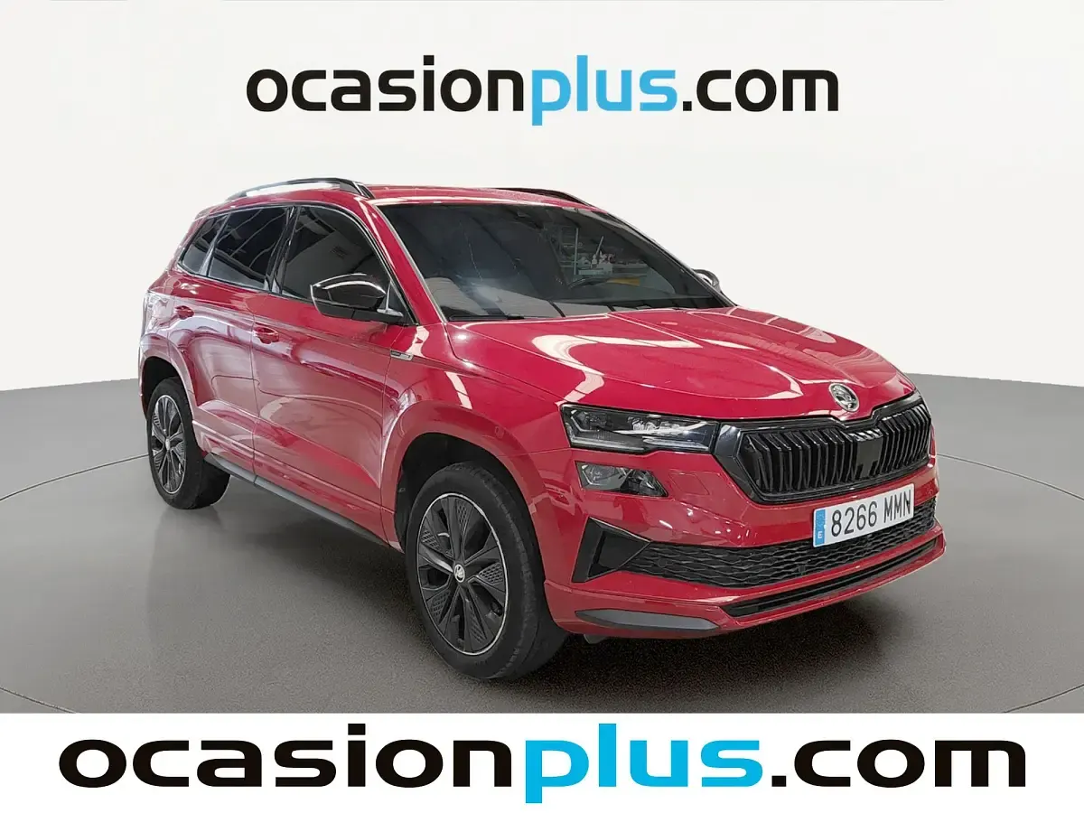 Usado Skoda Karoq SportLine 150 CV (110 kW) 2024 Rojo SUV