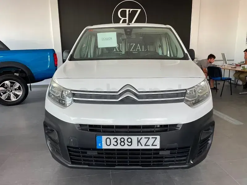 Usado Citroën Berlingo Feel 102 CV (75 kW) 2019 Blanco Monovolumen