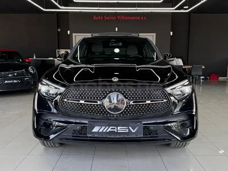 Usado Mercedes GLC300e 333 CV (244 kW) 2024 Negro Coupe