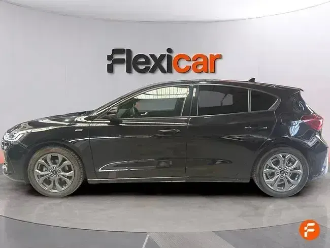 Usado Ford Focus ST-Line 155 CV (114 kW) 2023 Negro Berlina