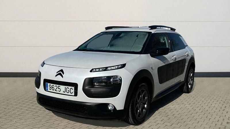 Usado Citroën C4 Feel 100 CV (73 kW) 2015 Blanco SUV