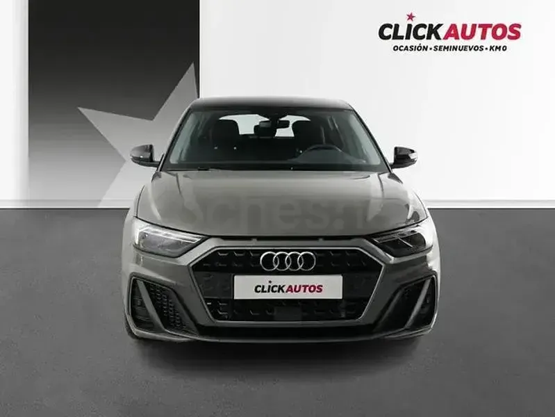 Usado Audi A1 Sportback S-Line 116 CV (85 kW) 2025 Gris / plata Utilitario