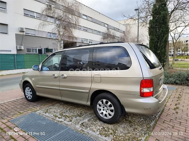 Usado Kia Carnival EX 144 CV (105 kW) 2006 Beige Monovolumen