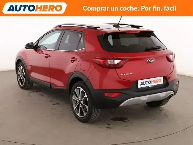 Usado Kia Stonic 120 CV (88 kW) 2018 Rojo SUV