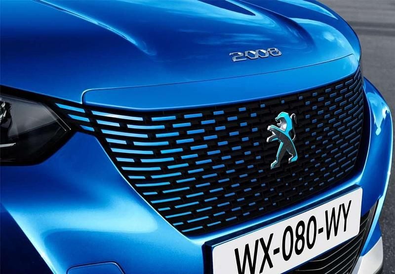 Usado Peugeot e-2008 GT 100 kW (136 CV) 2021 Blanco SUV