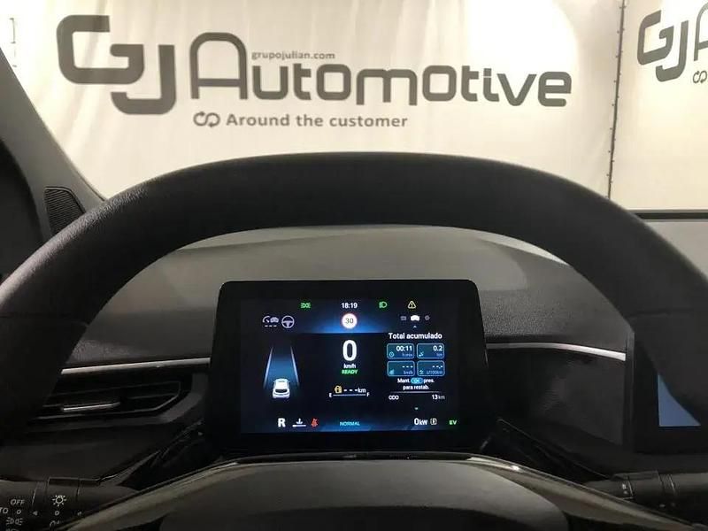 Nowe MG MG3 195 KM (143 kW) 2025 Otro Hatchback