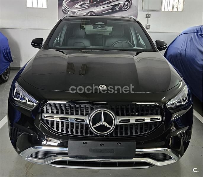 Usado Mercedes GLA200 150 CV (110 kW) 2024 Negro SUV