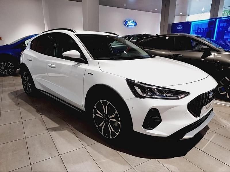 Blanco Usado 2023 Ford Focus Active Berlina | 19.500 € (Buen precio) - Imagen 1/4