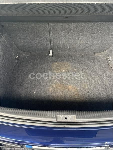Usado VW Golf IV Trendline 105 CV (77 kW) 2006 Azul Berlina
