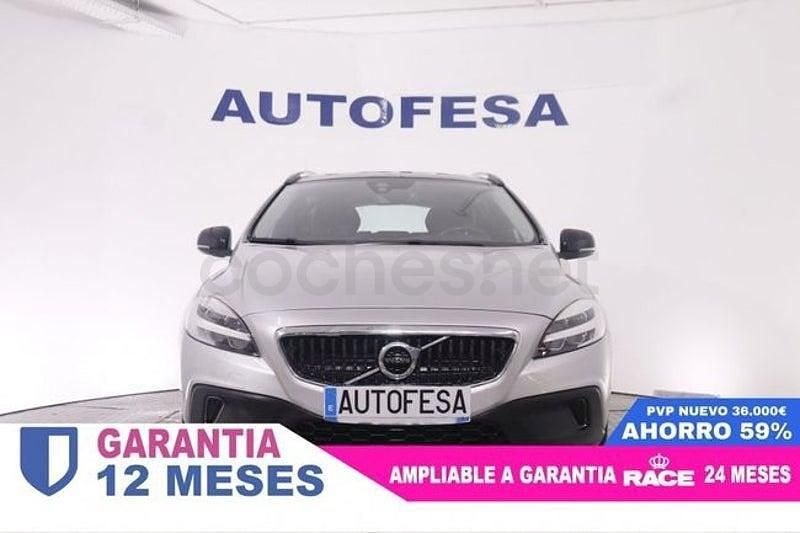 Usado Volvo V40 CC Momentum 150 CV (110 kW) 2017 Gris / plata Familiar
