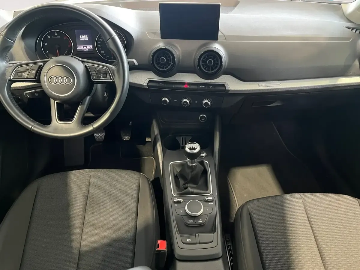 Usado Audi Q2 Advanced Plus 116 CV (85 kW) 2019 Blanco SUV